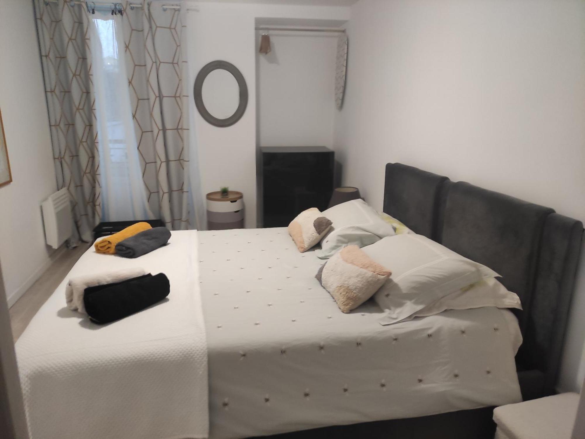 Appartement Paisible Clichy Kültér fotó